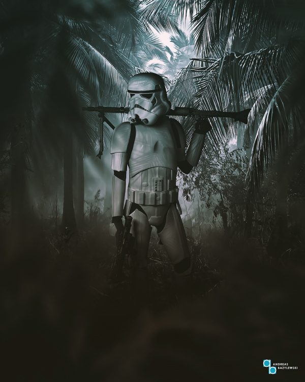 Stormtrooper_in_the_jungle_1290